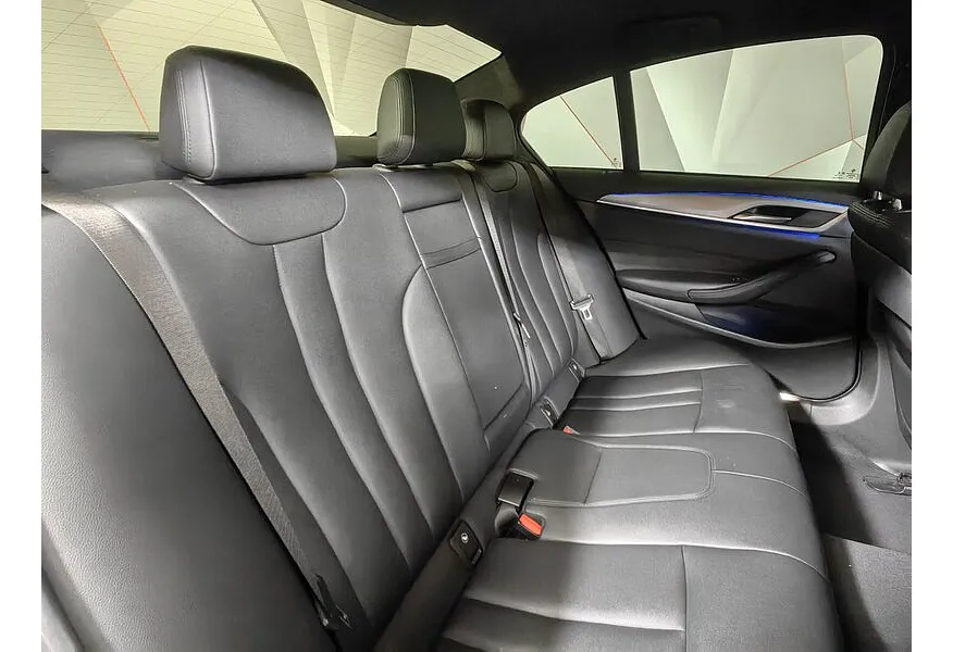 BMW 5 серия 520d Steptronic (190 л.с.) Белый в АВИЛОН. Слайд №14