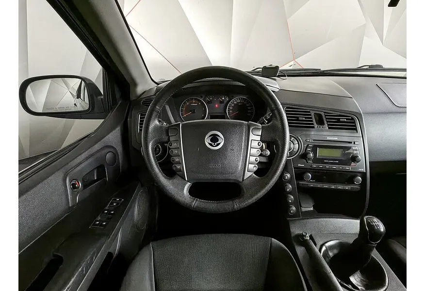 SsangYong Actyon 2.3 MT 4WD (150 л.с.) Elegance Черный в АВИЛОН. Слайд №17