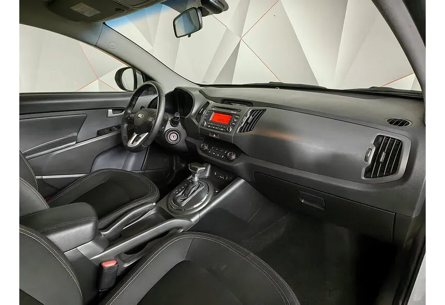 АВИЛОН - Kia Sportage 2.0 AT (150 л.с.) Белый - slide 8