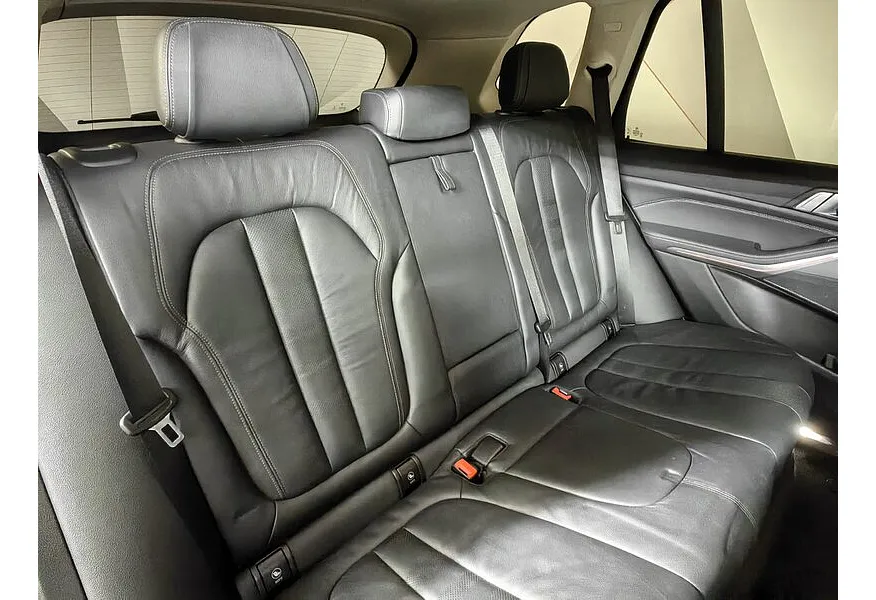 BMW X5 xDrive30d Steptronic (249 л.с.) Business Plus Серый в АВИЛОН. Слайд №14