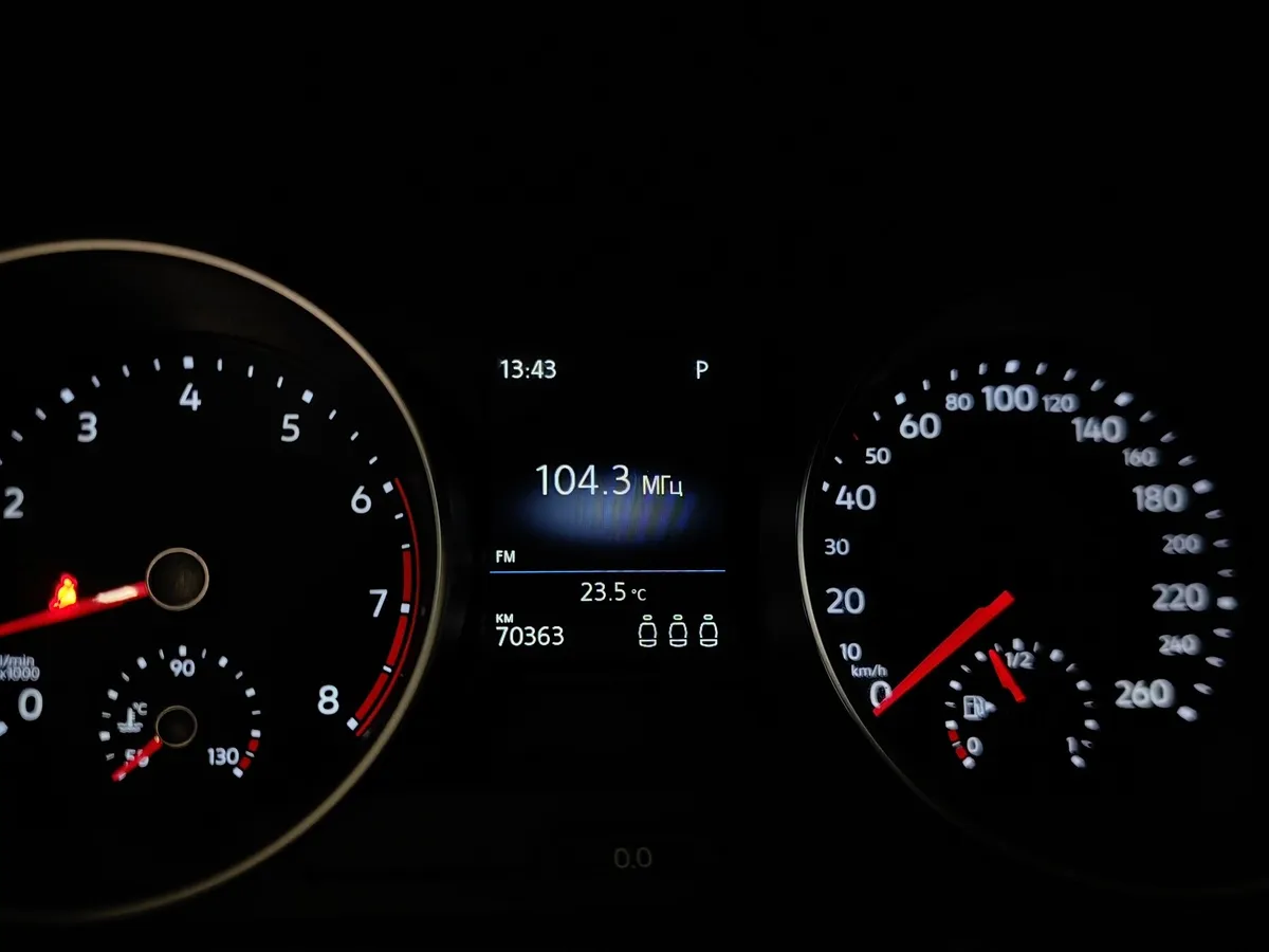Volkswagen Tiguan 2.0 TSI 4Motion DSG (180 л.с.) Comfortline Черный в АВИЛОН. Слайд №18