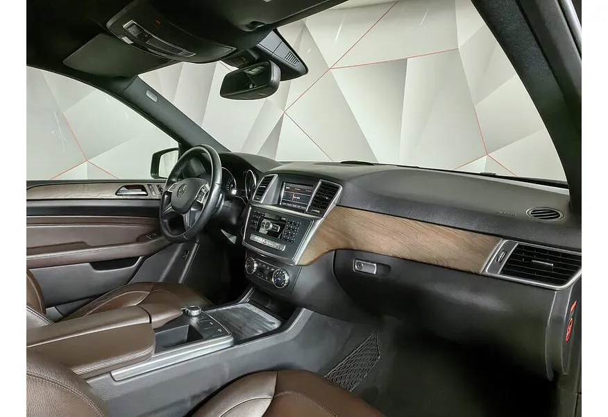 LIVE. Слайд №9