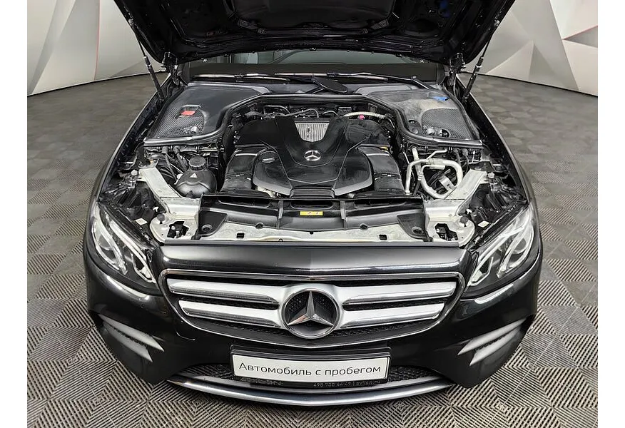 Mercedes-Benz E-Класс E 400 4MATIC 9G-TRONIC (333 л.с.) Черный в АВИЛОН. Слайд №11