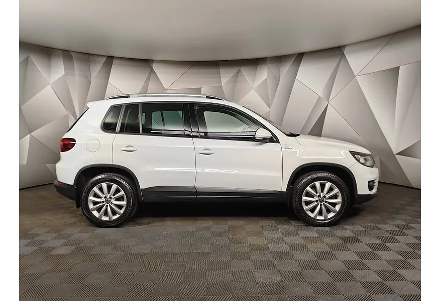 АВИЛОН - Volkswagen Tiguan 1.4 TSI BlueMotion DSG (150 л.с.) Sport & Style Белый - slide 3