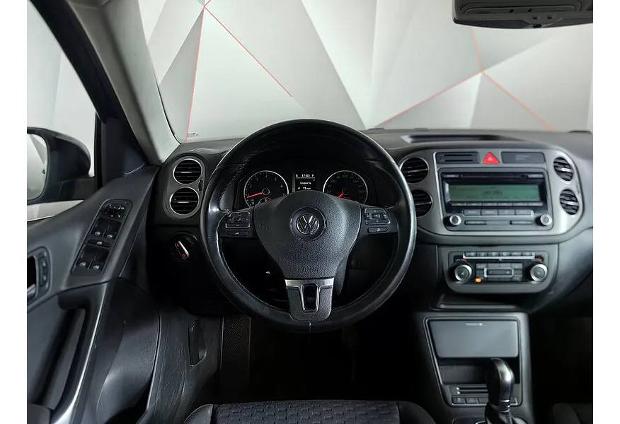 Volkswagen Tiguan 2.0 TSI 4Motion AT (170 л.с.) Track & Field Черный в АВИЛОН. Слайд №20 Volkswagen Tiguan 2.0 TSI 4Motion AT (170 л.с.) Track & Field Черный в АВИЛОН. Слайд №20