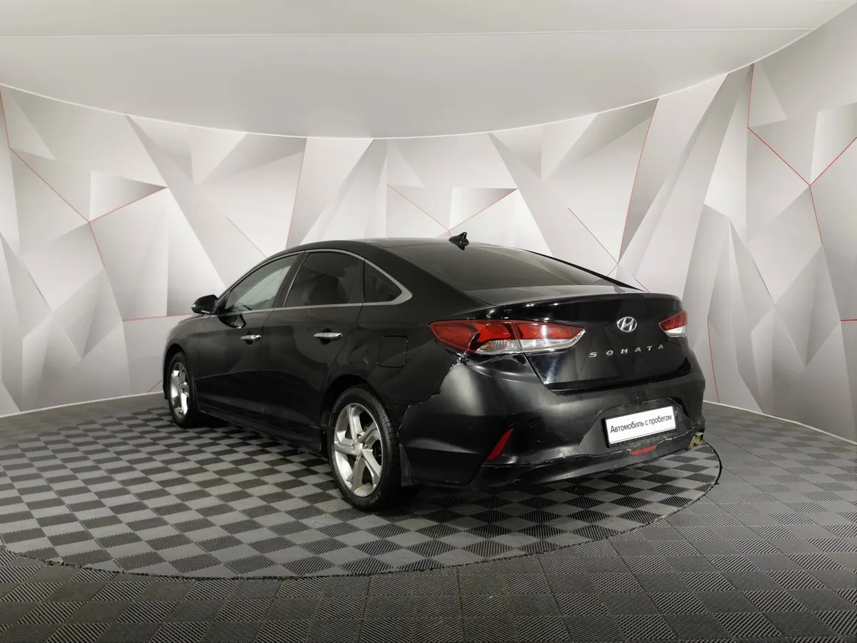 Hyundai Sonata 2.0 AT (150 л.с.) Primary Черный в АВИЛОН. Слайд №4