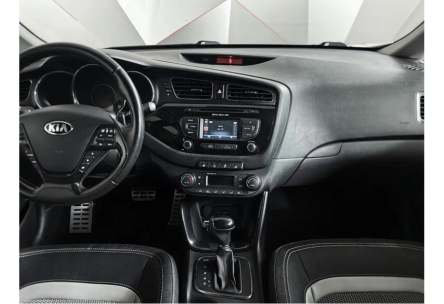 Kia Ceed 1.6 AT (129 л.с.) Белый в АВИЛОН. Слайд №14 Kia Ceed 1.6 AT (129 л.с.) Белый в АВИЛОН. Слайд №14