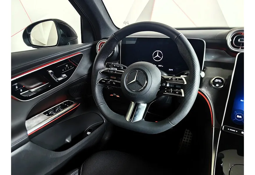 Mercedes-Benz GLC 200 4MATIC 9G-TRONIC (204 л.с.) Черный в АВИЛОН. Слайд №20