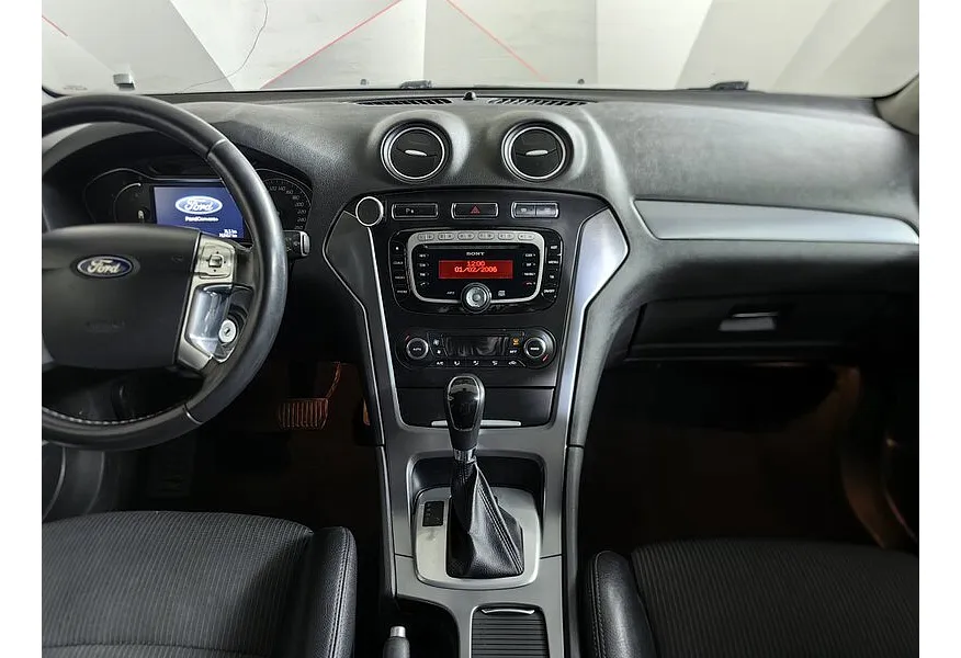 Ford Mondeo 2.0 TDCi PowerShift (140 л.с.) Titanium Серебристый в АВИЛОН. Слайд №13