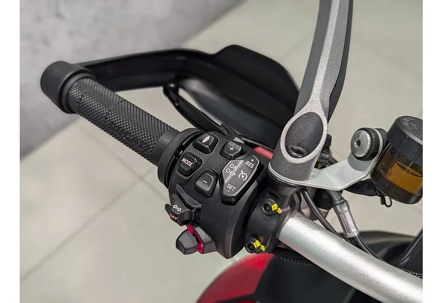 АВИЛОН - Ducati Multistrada V4 1158 см³ (170 л.с.) (170) 1158 Черный - slide 7