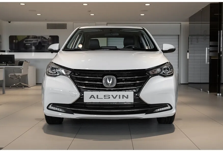 Changan Alsvin 1.5 DSG 2WD (107 л.с.) Luxe Белый в АВИЛОН. Слайд №3