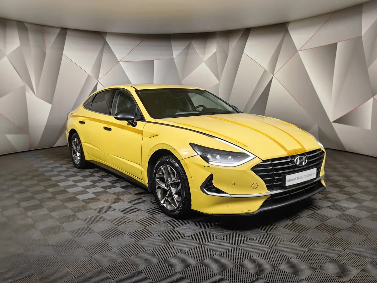 Hyundai Sonata 2.0 MPI (150 л.с.) Classic Желтый в АВИЛОН. Слайд №3