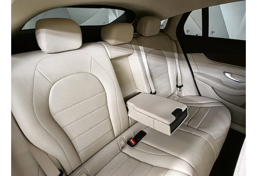 Mercedes-Benz GLC Купе 220 d 9G-TRONIC 4MATIC (194 л.с.) Premium Красный в АВИЛОН. Слайд №17