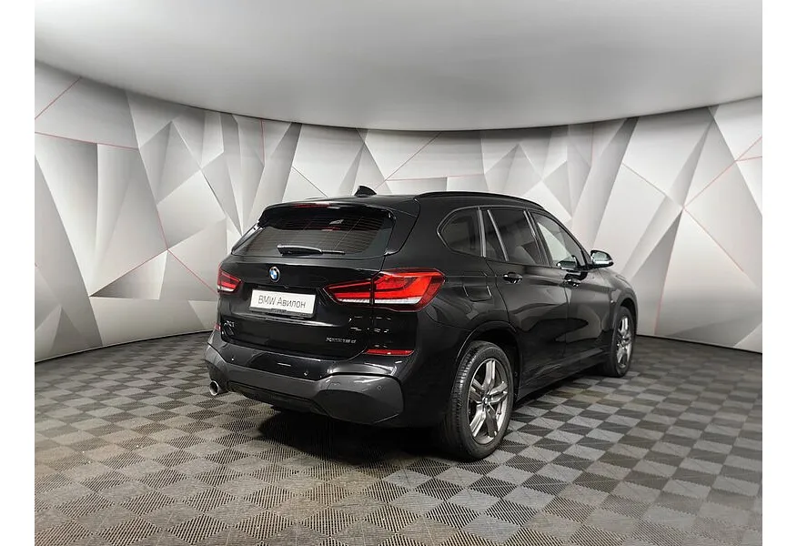 LIVE. Слайд №5