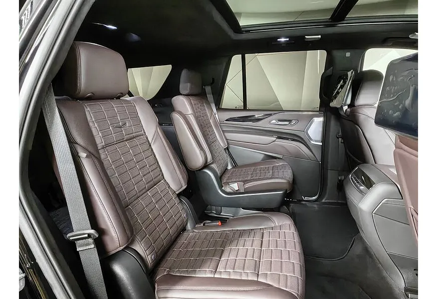АВИЛОН - Cadillac Escalade V 6.2 AT 4WD (690 л.с.) V-series Черный - slide 12