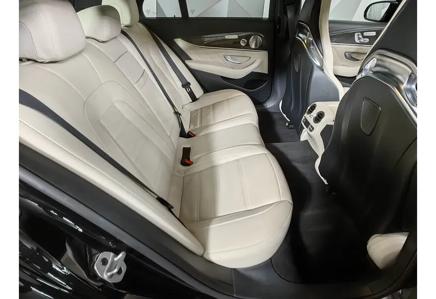 Mercedes-Benz E-Класс E 63 S AMG 4MATIC+ 9G-TRONIC (612 л.с.) Особая серия Черный в АВИЛОН. Слайд №16