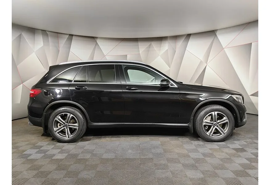 Mercedes-Benz GLC 250 d 9G-TRONIC 4MATIC (204 л.с.) Особая серия Черный в АВИЛОН. Слайд №4