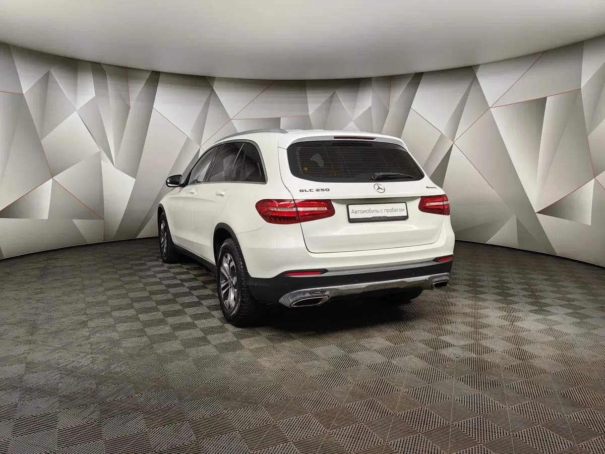 Mercedes-Benz GLC 250 9G-TRONIC 4MATIC (211 л.с.) Особая серия Белый в АВИЛОН. Слайд №4