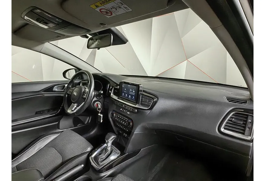 Kia Ceed 1.6 AT (129 л.с.) Classic Черный в АВИЛОН. Слайд №11