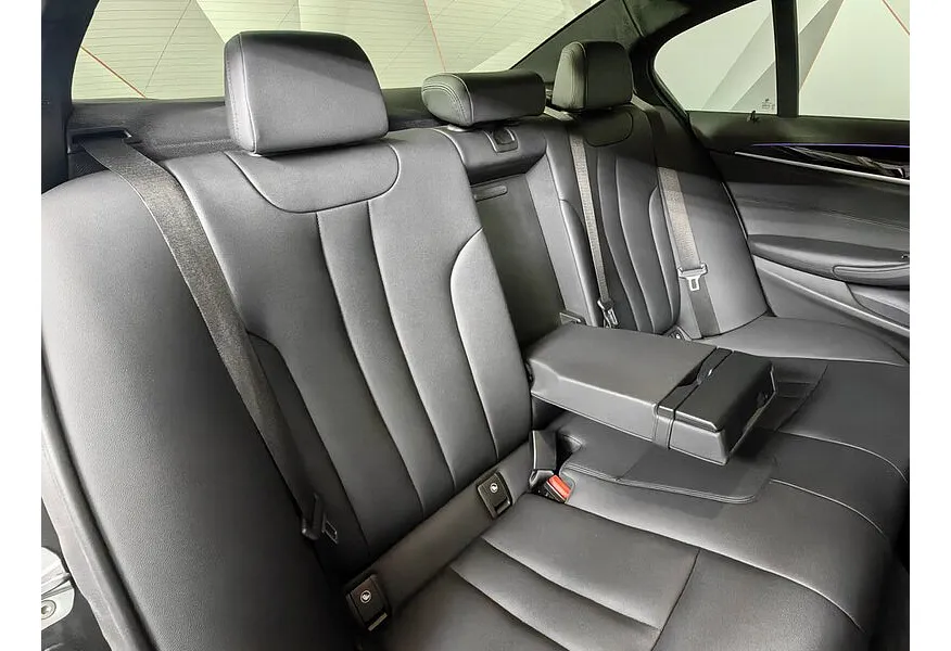 АВИЛОН - BMW 5 серия 520d xDrive Steptronic (190 л.с.) Серый - slide 9