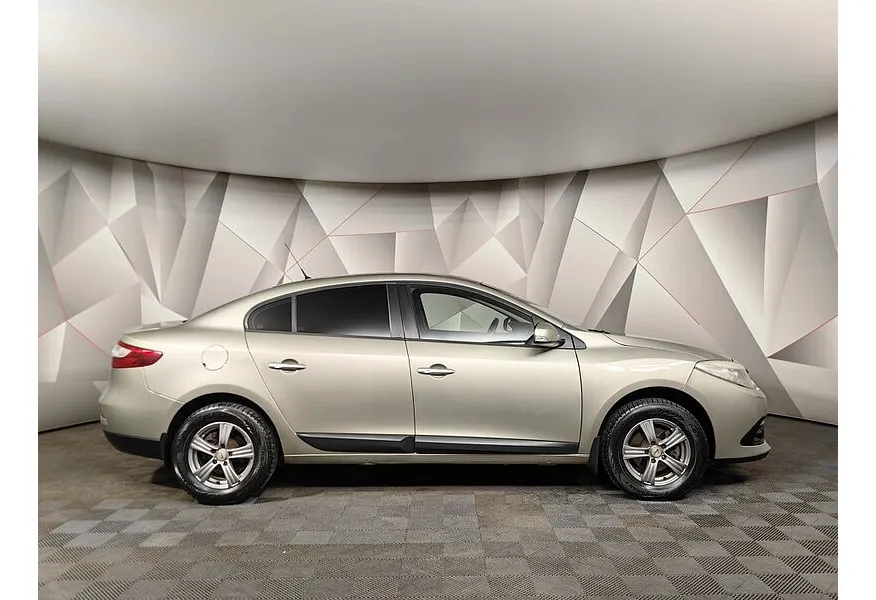 Renault Fluence 1.6 CVT (114 л.с.) Бежевый в АВИЛОН. Слайд №4