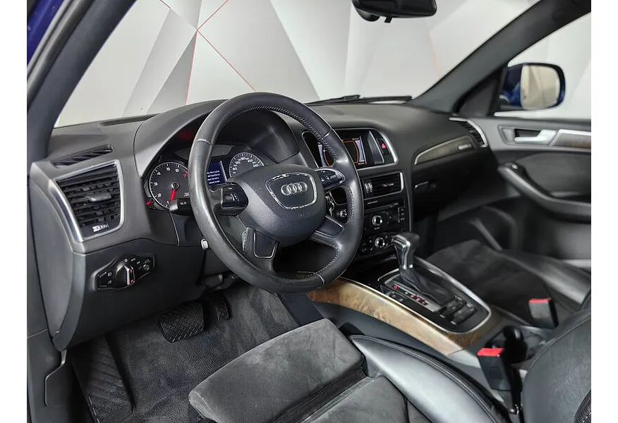 Audi Q5 2.0 TFSI Tiptronic quattro (225 л.с.) Синий в АВИЛОН. Слайд №17