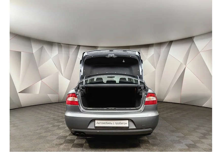 Skoda Superb 1.8 TSI AT (152 л.с.) Серый в АВИЛОН. Слайд №12