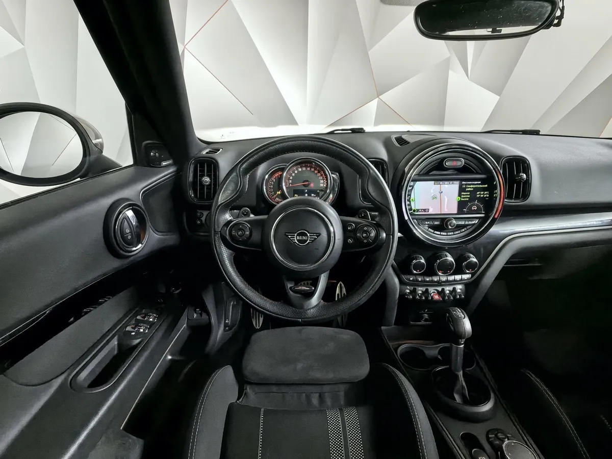 MINI Countryman 2.0 AMT 4WD (204 л.с.) ALL4 Зеленый в АВИЛОН. Слайд №15