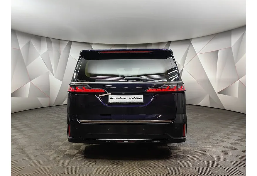 Voyah Dreamer EV AT AWD (435 л.с.) Фиолетовый в АВИЛОН. Слайд №8