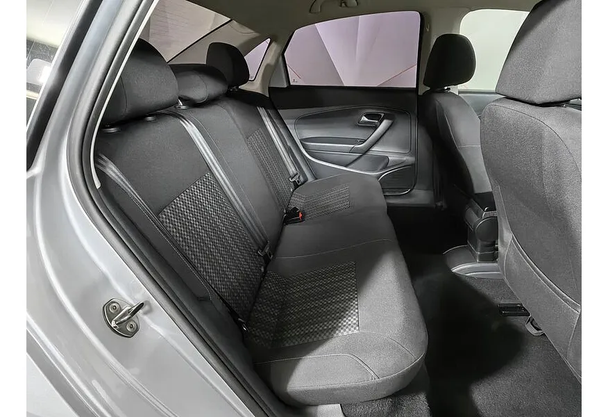 АВИЛОН - Volkswagen Polo 1.6 MPI MT (110 л.с.) Comfortline Серебристый - slide 8