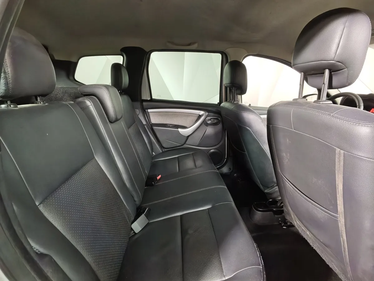 Renault Duster 2.0 MT 4x4 (143 л.с.) Серый в АВИЛОН. Слайд №13