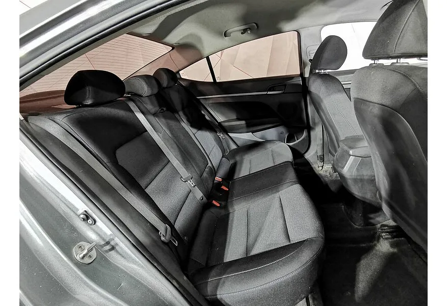 Hyundai Elantra 1.6 MT (128 л.с.) Start Серый в АВИЛОН. Слайд №17