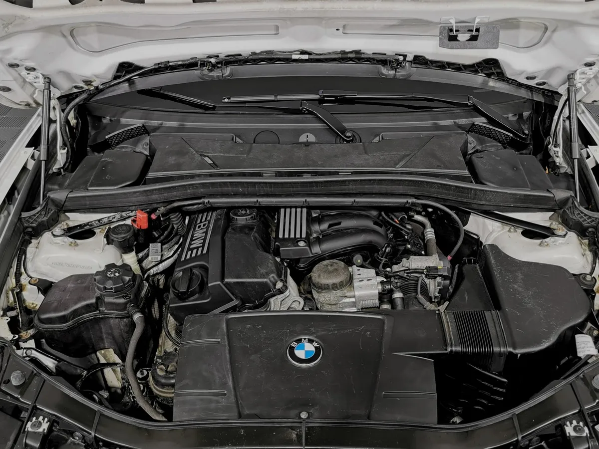 BMW X1 sDrive18i AT (150 л.с.) Белый в АВИЛОН. Слайд №10