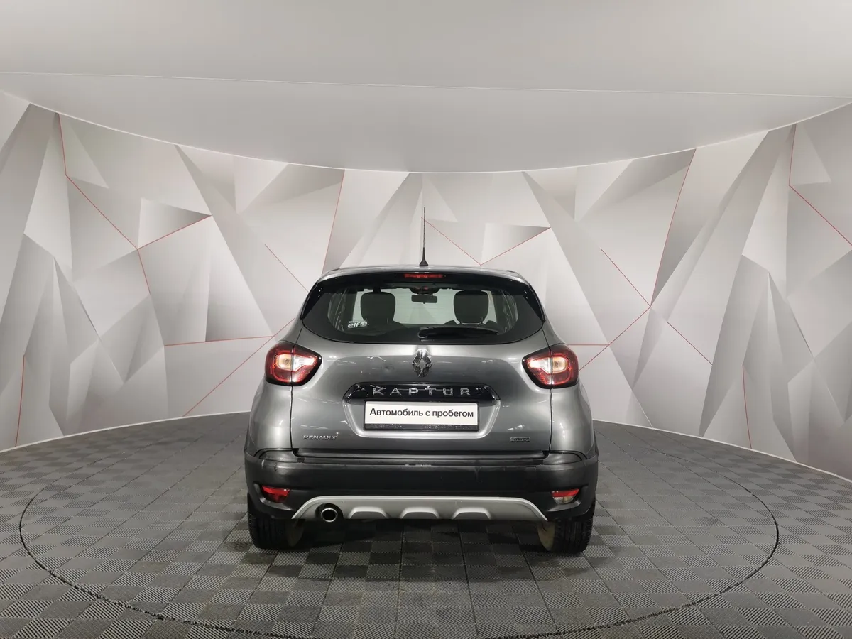 Renault Kaptur 2.0 MT AWD (143 л.с.) Drive Серый в АВИЛОН. Слайд №8