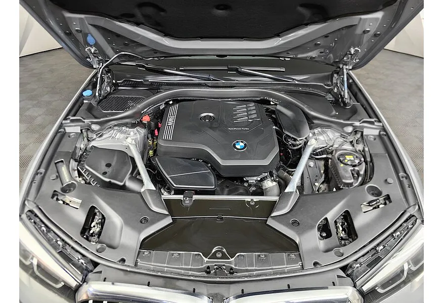 BMW 5 серия 520i Steptronic (184 л.с.) Business Серый в АВИЛОН. Слайд №10