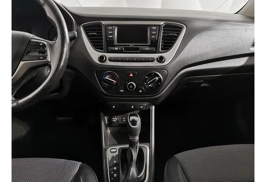 Hyundai Solaris 1.6 AT (123 л.с.) Active Plus Бежевый в АВИЛОН. Слайд №15
