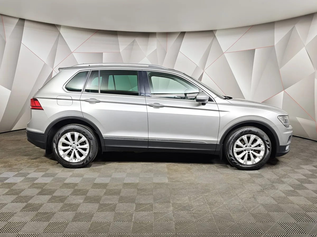 Volkswagen Tiguan 1.4 TSI 4Motion DSG (150 л.с.) Comfortline Серебристый в АВИЛОН. Слайд №6