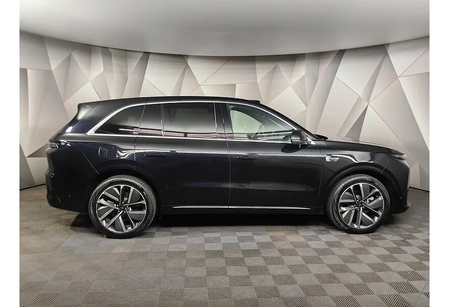 Li Auto L6 1.5 AT 4WD (150 л.с.) Max Черный в АВИЛОН. Слайд №6