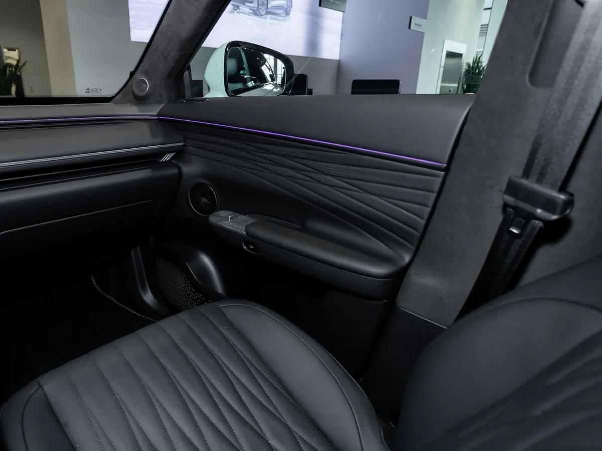ESTEO Exlantix ET 1.5 AT 4WD (469 л.с.) Белый в АВИЛОН. Слайд №11