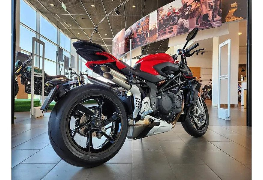 АВИЛОН - MV Agusta Brutale 998 см³ (208 л.с) (208) 998 Красный - slide 6
