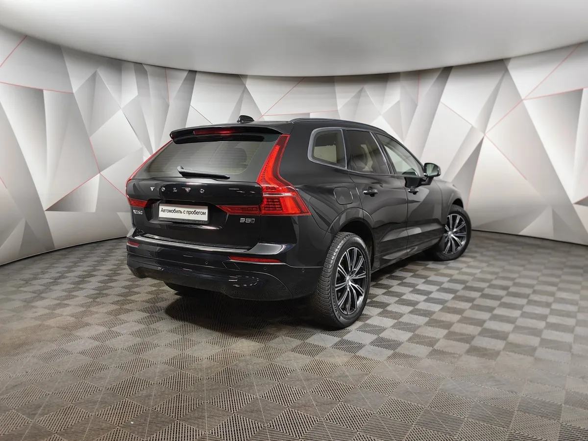 Volvo XC60 2.0 T5 AT AWD (249 л.с.) Inscription Черный в АВИЛОН. Слайд №2