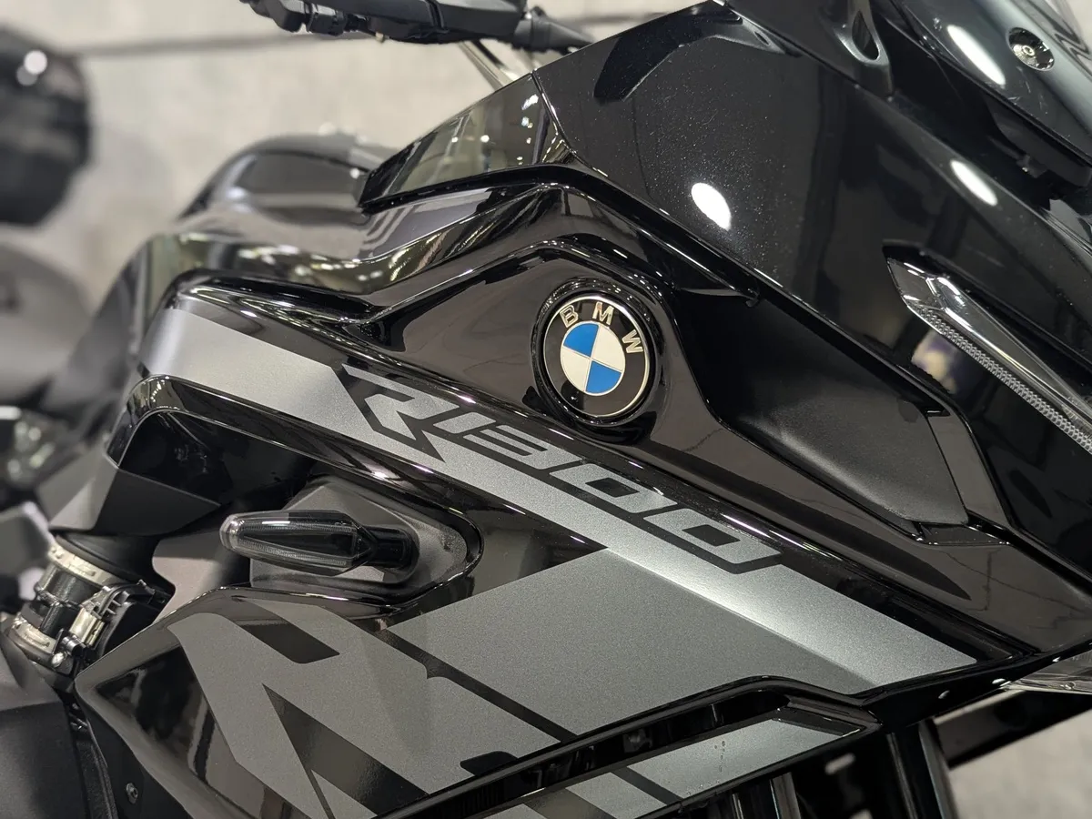 BMW Motorrad R 1300 RS 1300 см³ (145 л.с.) (145) 1300 Черный в АВИЛОН. Слайд №7