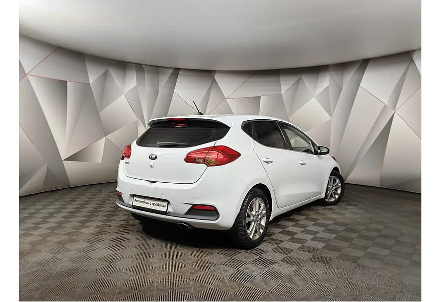 Kia Ceed 1.6 CRDi AT (115 л.с.) Белый в АВИЛОН. Слайд №2