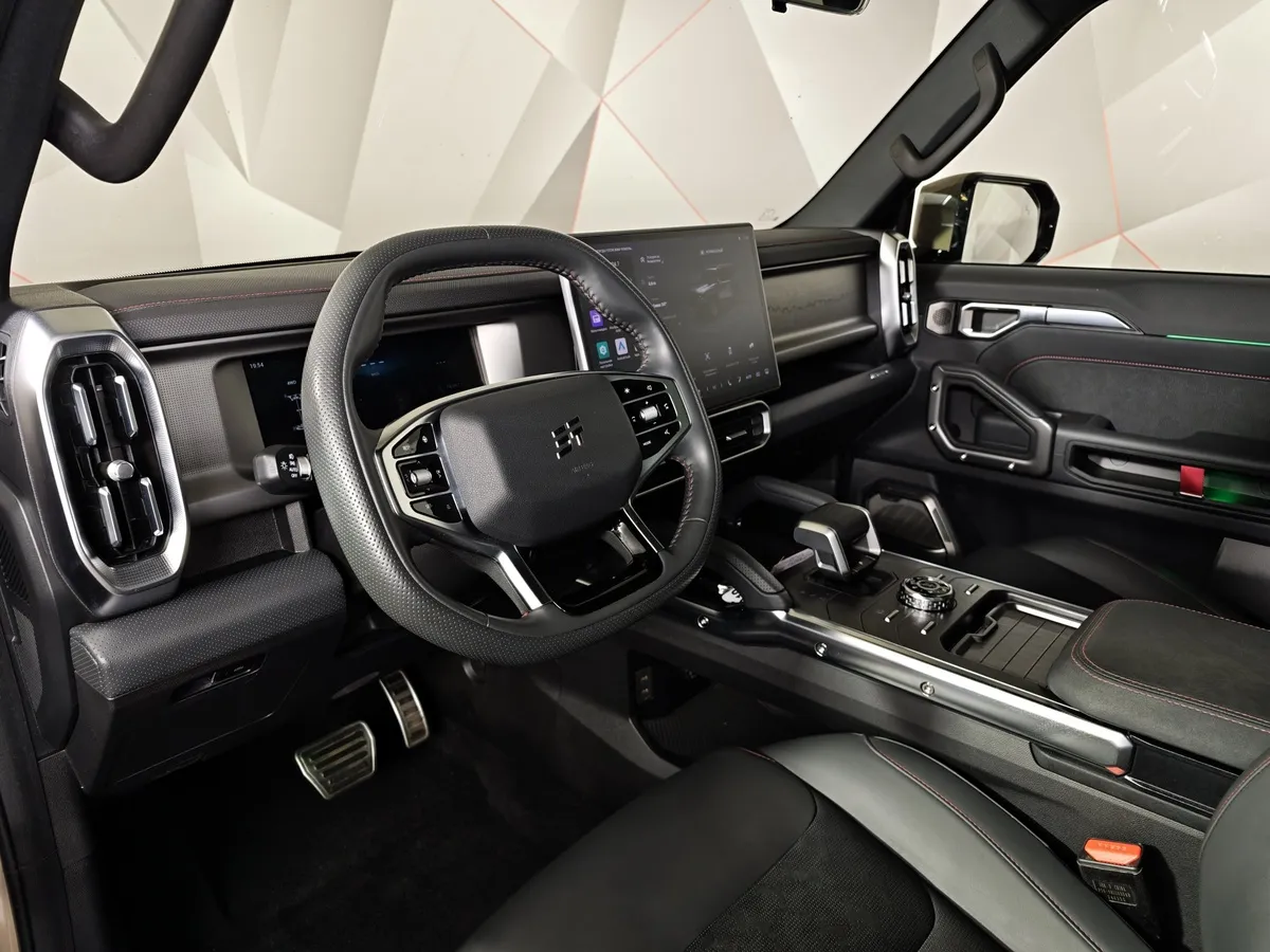 JETOUR T2 2.0T 7DCT AWD (245 л.с.) Престиж Коричневый в АВИЛОН. Слайд №19
