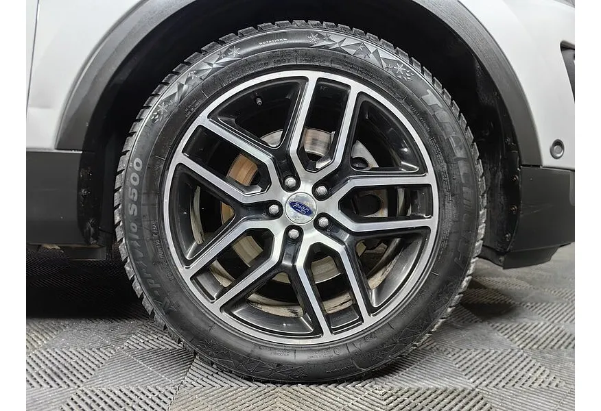 Ford Explorer 3.5 SelectShift 4WD (249 л.с.) Sport Серебристый в АВИЛОН. Слайд №8