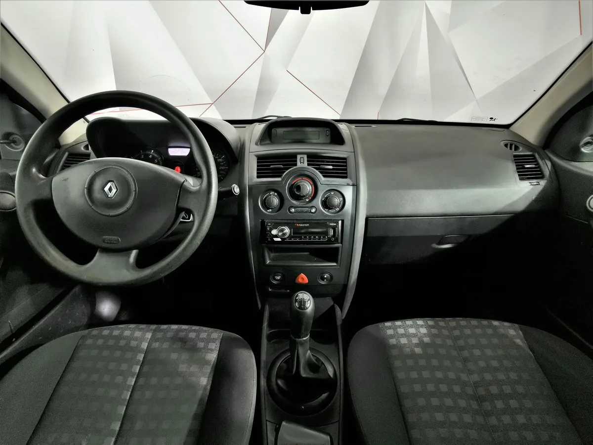 Renault Megane 1.6 MT (115 л.с.) Серый в АВИЛОН. Слайд №12