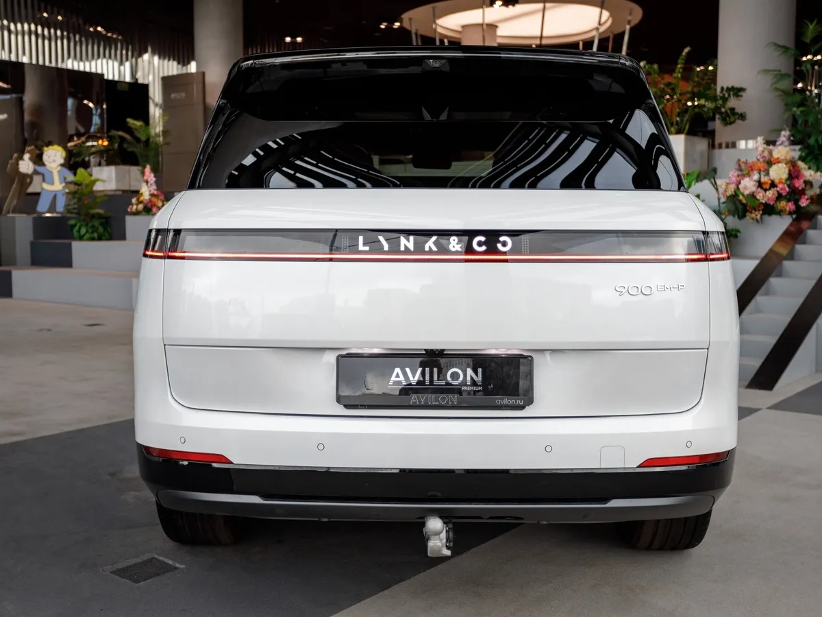 Lynk & Co 900 2.0 AT 4WD (884 л.с.) Ultra Белый в АВИЛОН. Слайд №4