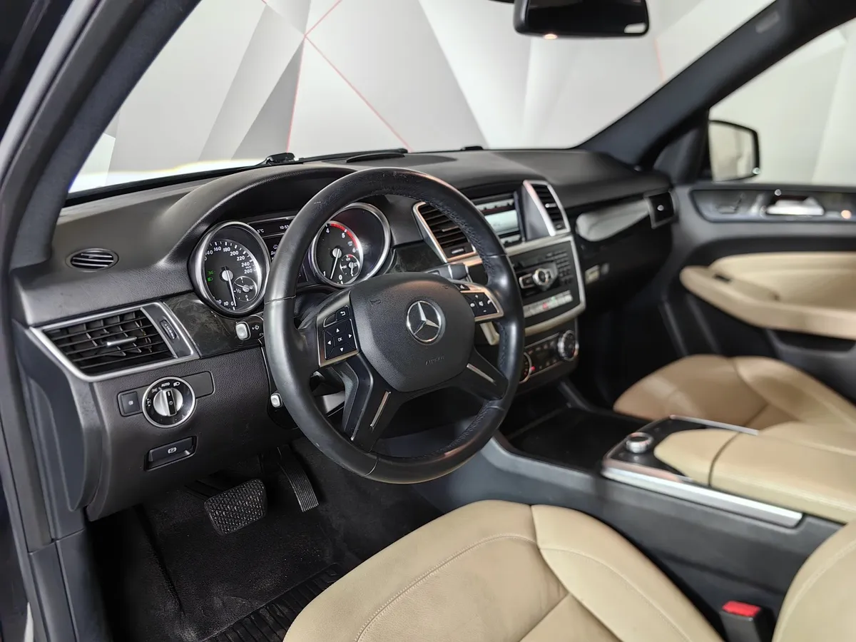 Mercedes-Benz M-Класс ML 350 BlueTEC 7G-Tronic Plus 4Matic (258 л.с.) Черный в АВИЛОН. Слайд №19