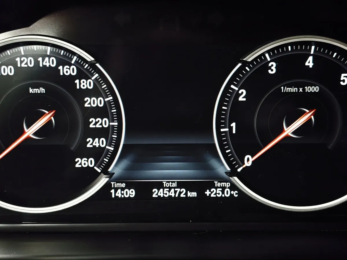 BMW 7 серия 740i AT (320 л.с.) Синий в АВИЛОН. Слайд №13