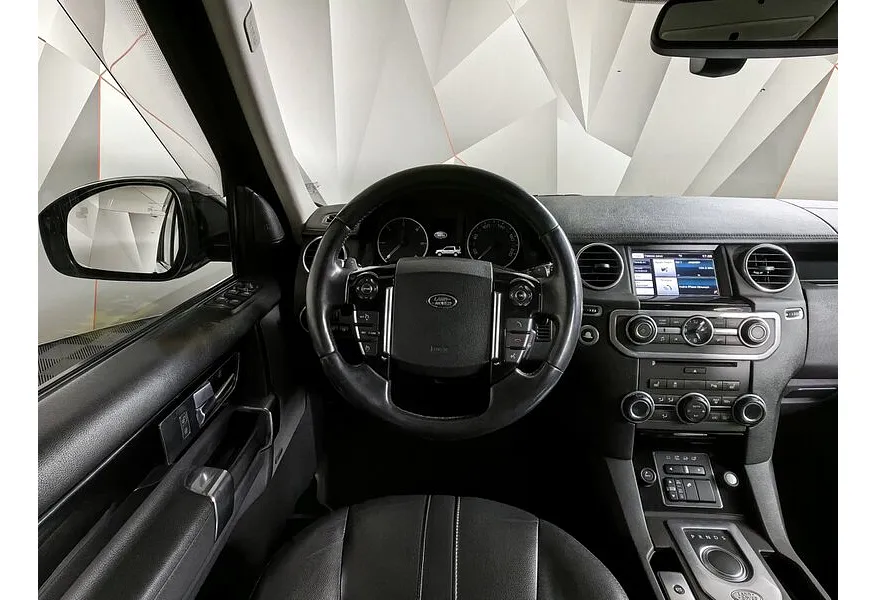 Land Rover Discovery 3.0 SDV6 AT 4WD (249 л.с.) SE Черный в АВИЛОН. Слайд №20